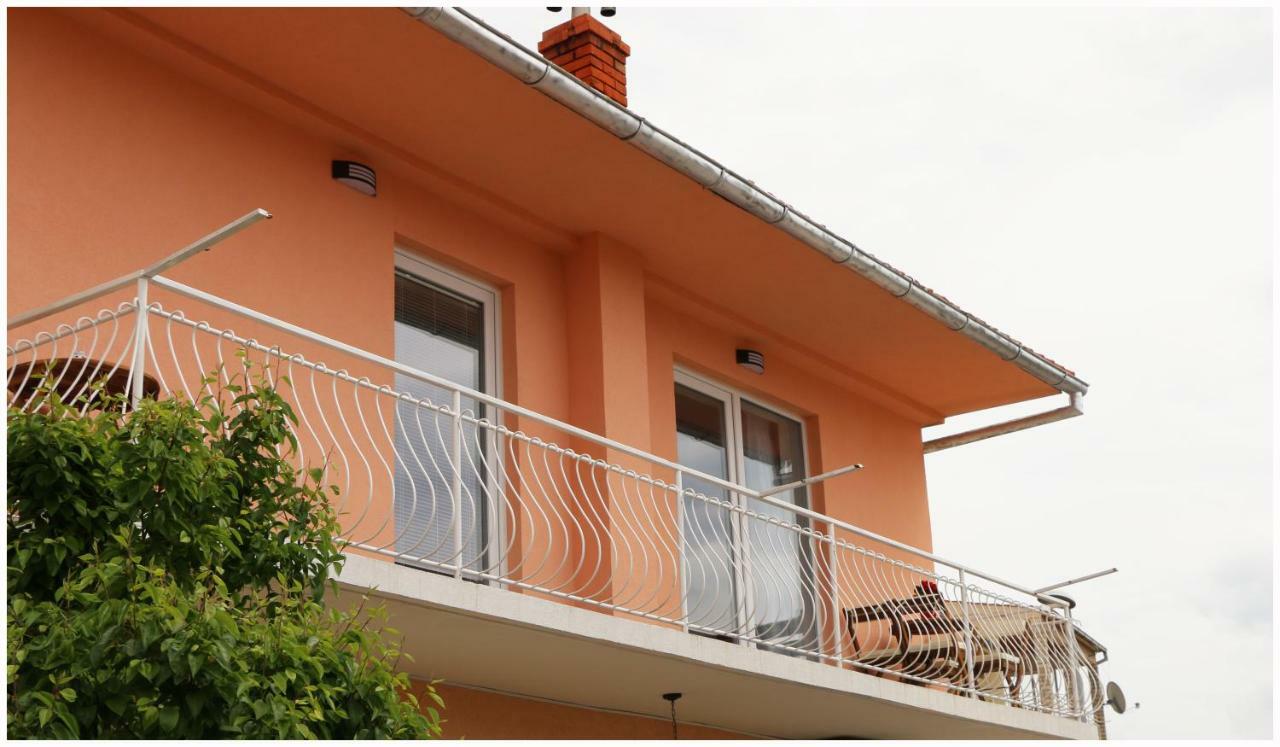Apartman Loretta Primošten Εξωτερικό φωτογραφία
