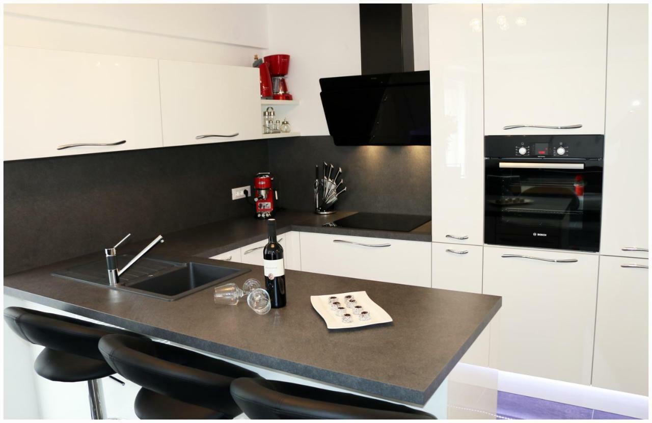 Apartman Loretta Primošten Εξωτερικό φωτογραφία