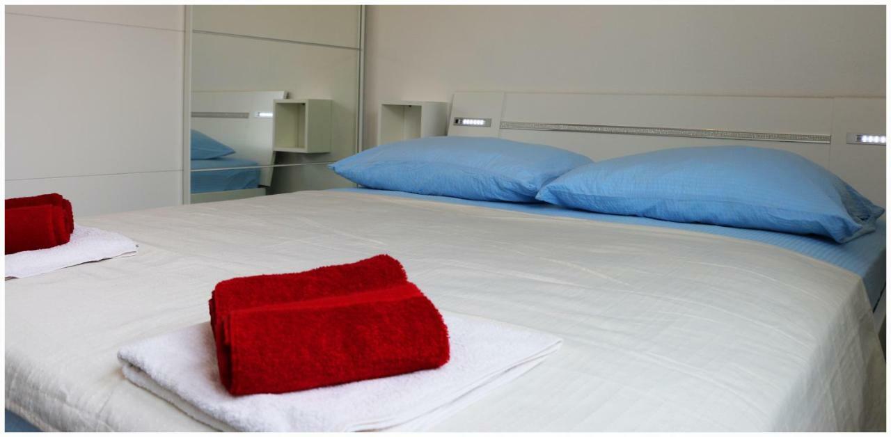 Apartman Loretta Primošten Εξωτερικό φωτογραφία