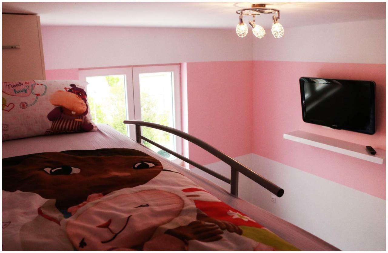 Apartman Loretta Primošten Εξωτερικό φωτογραφία